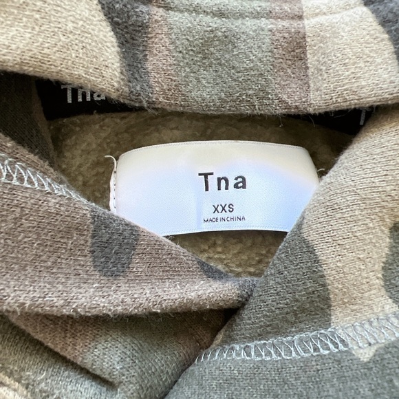 TNA hoodie - Picture 3 of 4